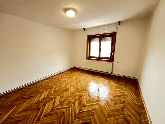 Eladó ház Kaposvár, Donner 144 nm