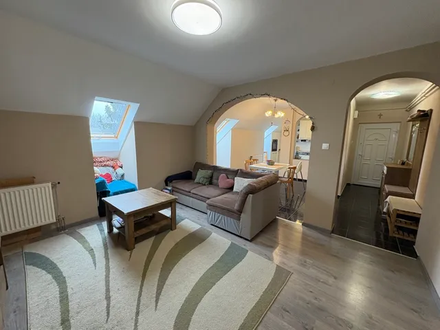 Eladó lakás Kaposvár, Tüskevár, Jutai 87 nm