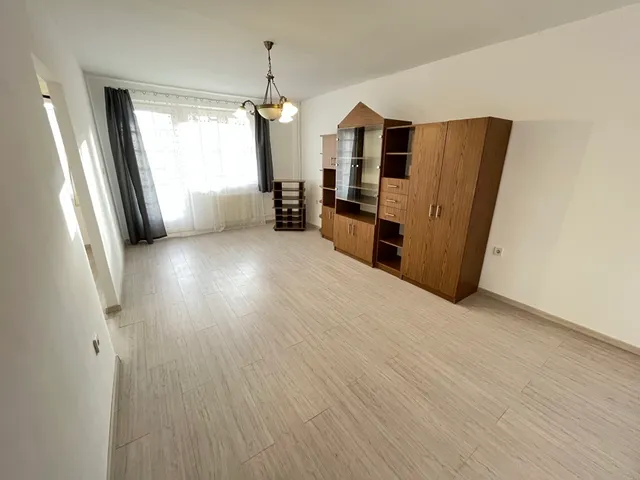 Kiadó lakás Kaposvár, Belváros, Kossuth Lajos utca 48 nm