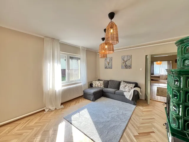 Kiadó ház Kaposvár, Toponár, k. 128 nm