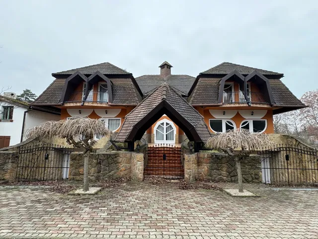 Eladó ház Balatonlelle 439 nm