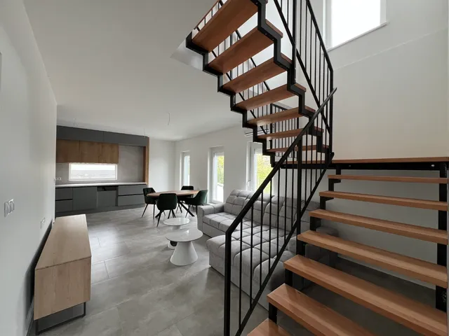 Eladó ház Kaposvár, Kecelhegy, Kőrösi Cs. S. u. 116 nm