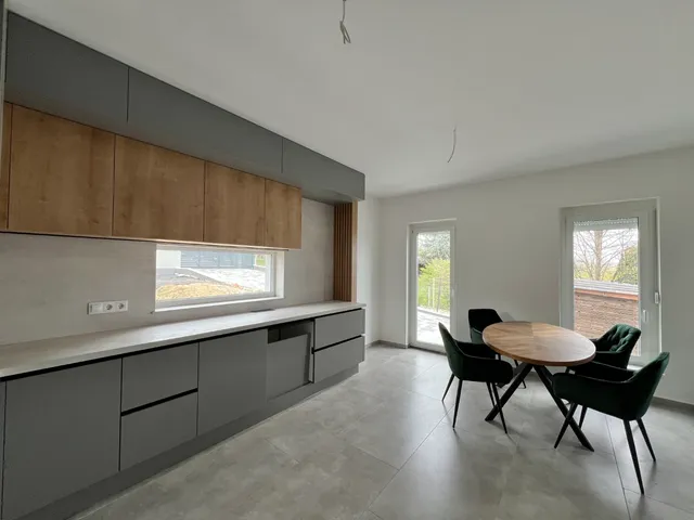 Eladó ház Kaposvár, Kecelhegy, Kőrösi Cs. S. u. 116 nm