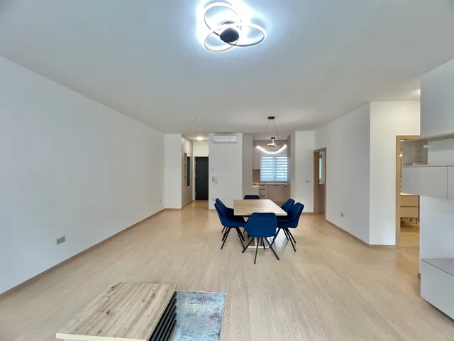 Kiadó lakás Kaposvár, Belváros, Dési Huber István utca 79 nm