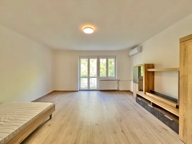 Kiadó lakás Kaposvár, Belváros 42 nm