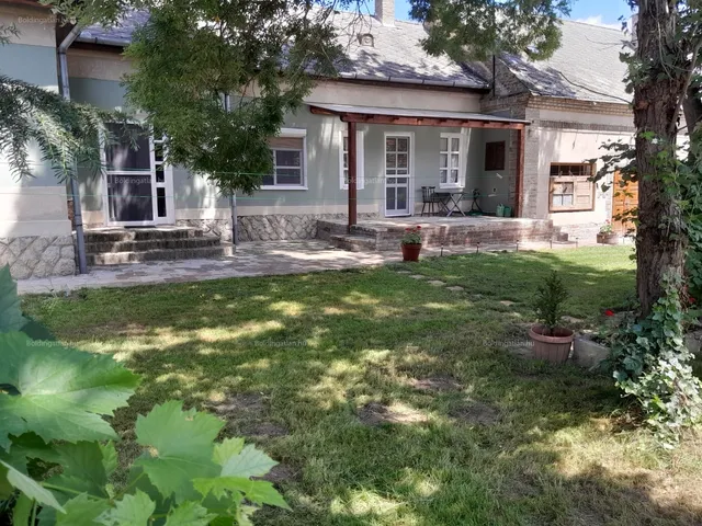 Kiadó ház Bárdudvarnok 105 nm