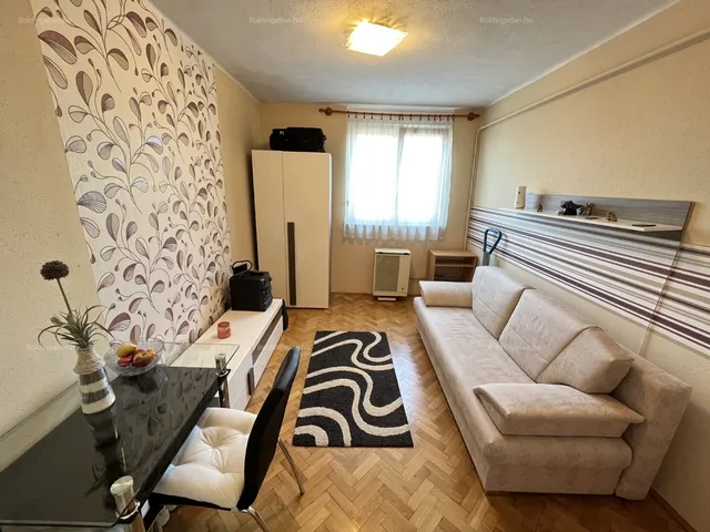 Kiadó lakás Kaposvár, Belváros 18 nm