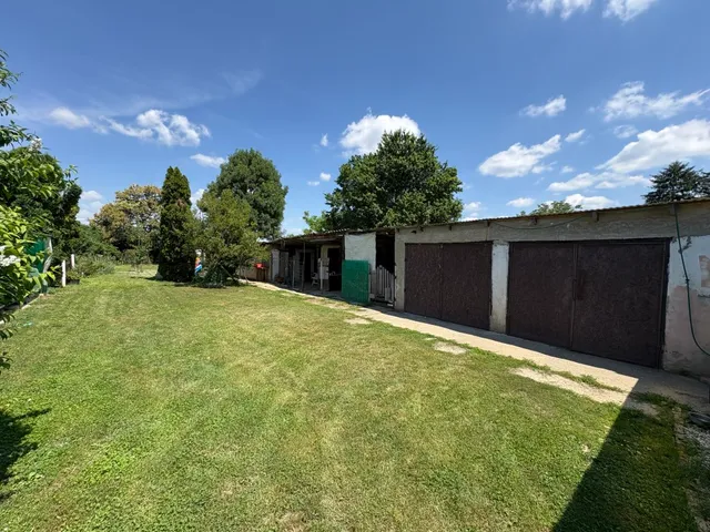 Eladó ház Csoma, Petőfi utca 85 nm