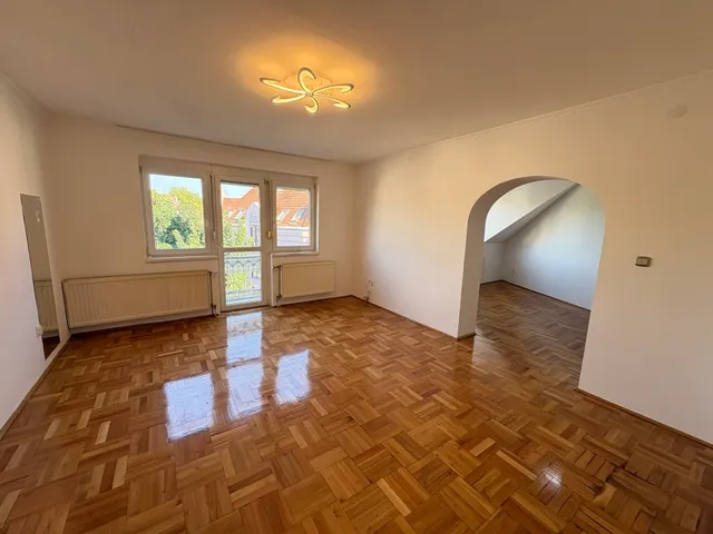 Kiadó lakás Kaposvár, Petőfi Sándor utca 80 nm