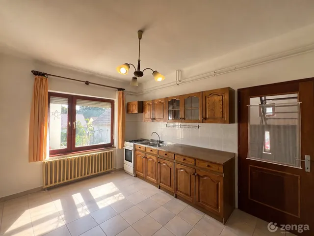 Eladó ház Kaposvár, Cser 172 nm
