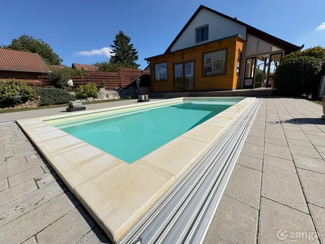 Eladó ház Ibafa 175 nm