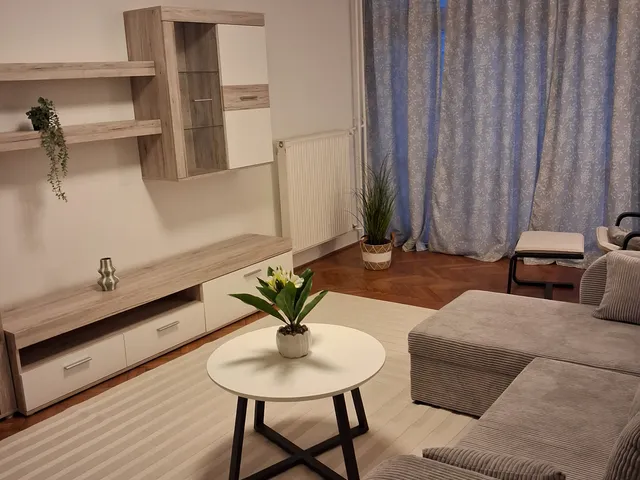 Eladó lakás Pécs, Egyetemváros 52 nm