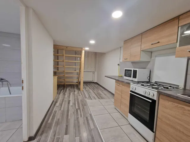 Eladó lakás Budapest VIII. kerület, Századosnegyed 28 nm