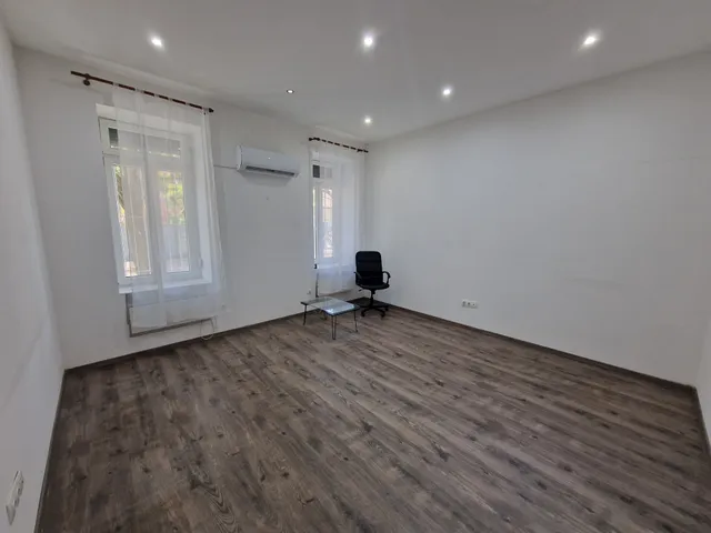 Eladó lakás Budapest XV. kerület, Rákospalota 32 nm