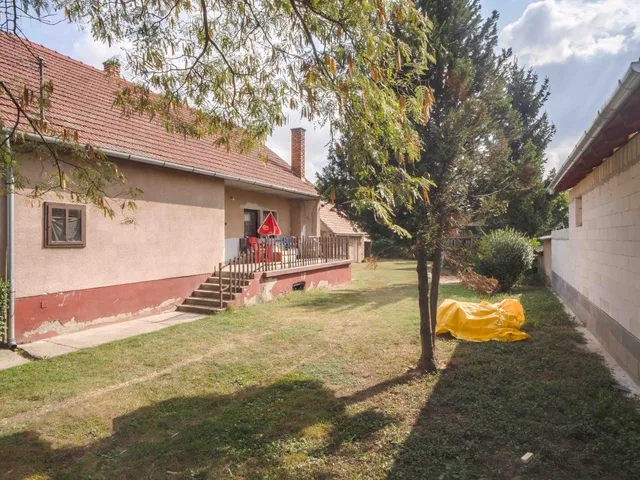 Eladó ház Fadd, Mátyás Király utca 90 nm