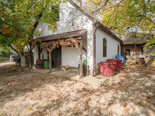 Eladó mezőgazdasági ingatlan Bátaszék 56 nm