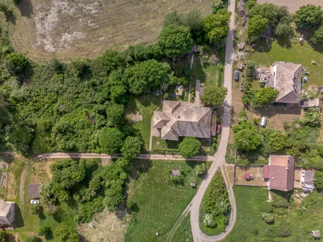 Eladó ház Szekszárd, Ózsák puszta 246 nm