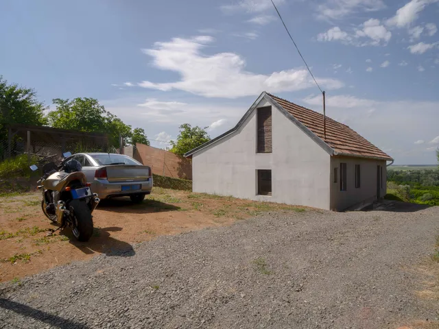 Eladó mezőgazdasági ingatlan Szekszárd, Palánkihegy, Árnyas szurdik 63 nm