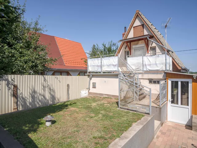 Eladó mezőgazdasági ingatlan Szekszárd, Bakta, 9628/2 41 nm