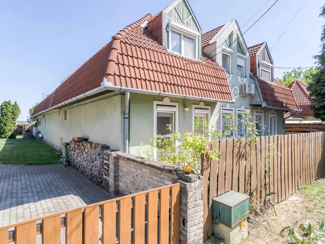 Eladó lakás Szekszárd, Szőlőhegy 82 nm