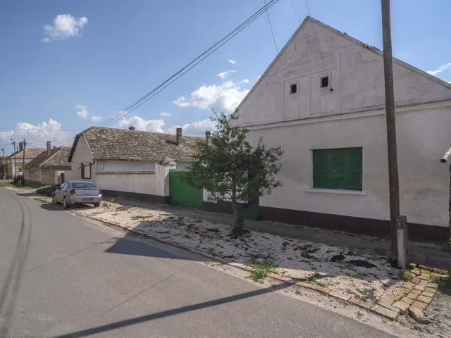 Eladó ház Decs, Öreg utca 71 nm