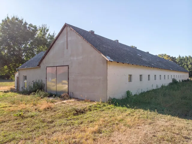 Eladó kereskedelmi és ipari ingatlan Fadd 854 nm