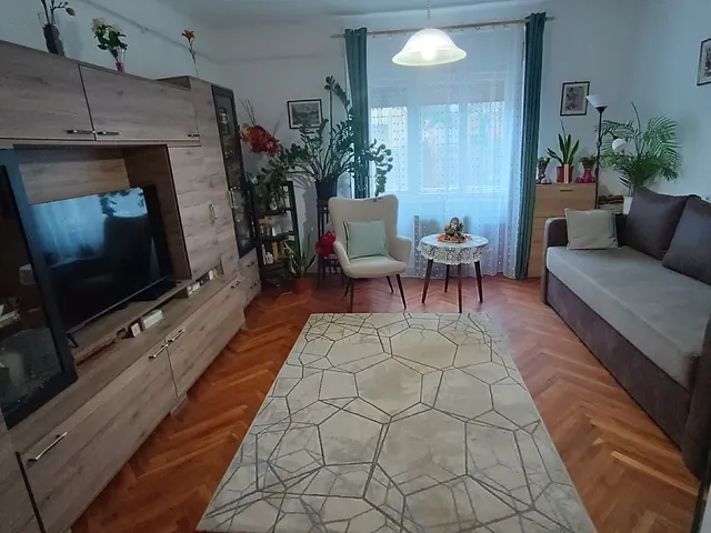 Eladó ház Székesfehérvár, Vezérutcák 90 nm