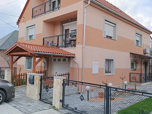 Eladó ház Polgárdi 179 nm