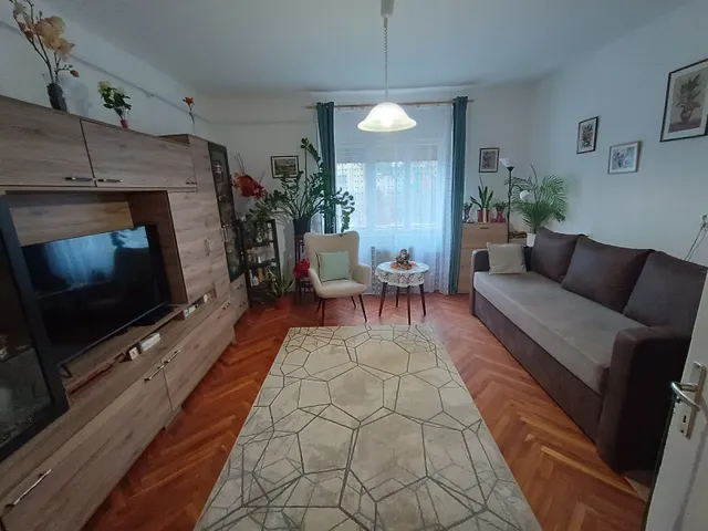 Eladó ház Székesfehérvár, Vezérutcák 90 nm