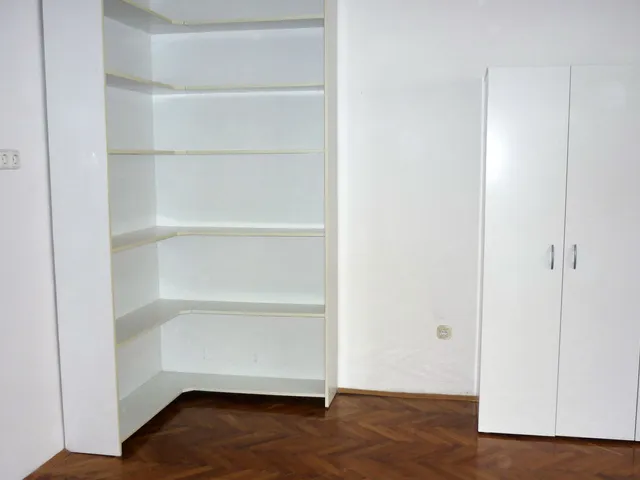 Kiadó lakás Pécs, Belváros 50 nm