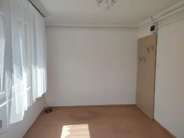 Kiadó kereskedelmi és ipari ingatlan Debrecen, Júliatelep 16 nm