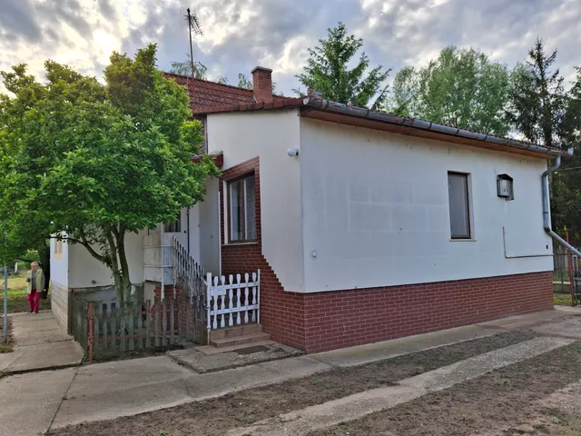 Eladó ház Debrecen, Bellegelőkert 90 nm