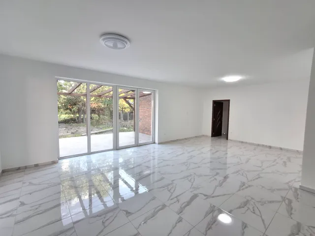 Eladó ház Debrecen, Biharikert 150 nm