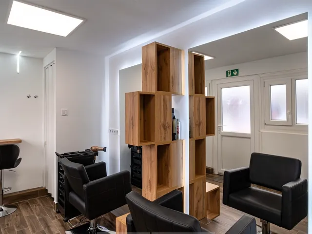 Eladó kereskedelmi és ipari ingatlan Debrecen, Belváros, Csapó u.  16 nm