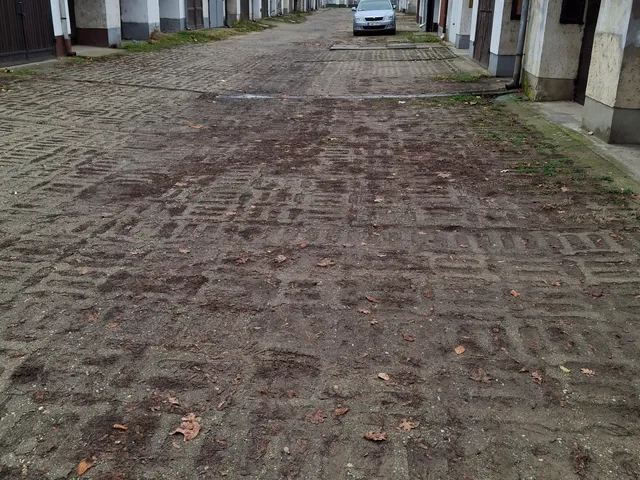 Eladó garázs Debrecen, Dobozi lakótelep 18 nm