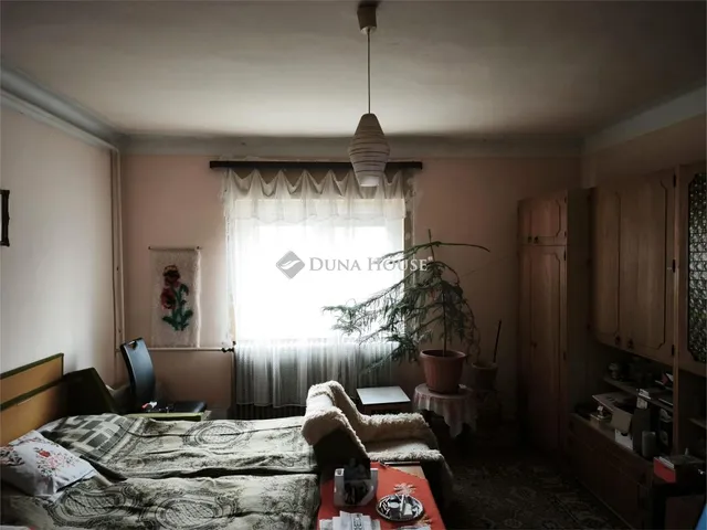 Eladó ház Uraiújfalu, Dózsa György utca 75 nm