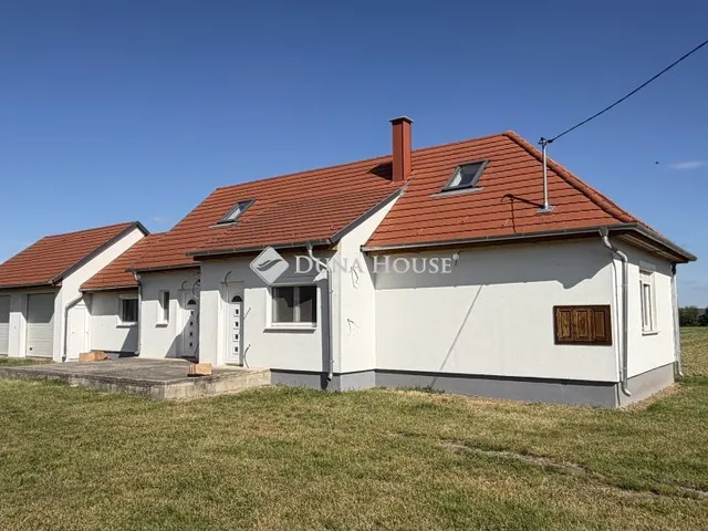 Eladó ház Mesteri 98 nm