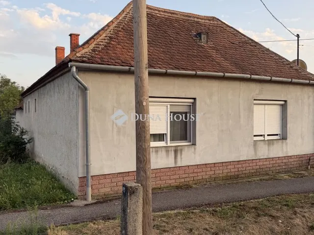 Eladó ház Csénye 100 nm
