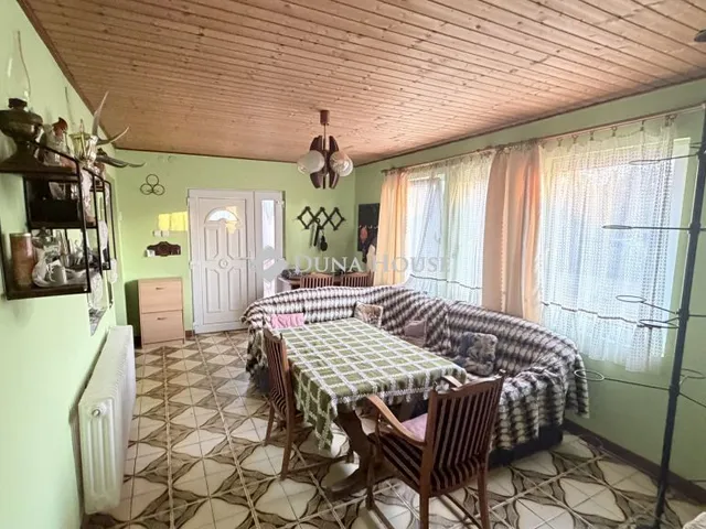 Eladó ház Csénye, Deák Ferenc utca 100 nm