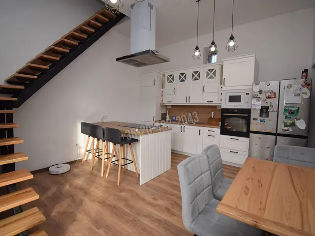 Eladó ház Nagykőrös, Temetőhegy 150 nm