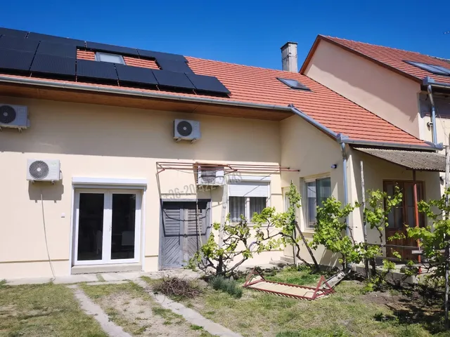 Eladó ház Nagykőrös, Temetőhegy 127 nm