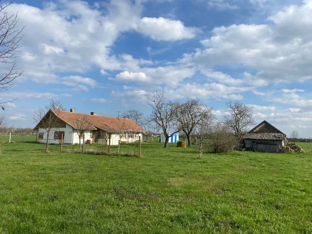 Eladó mezőgazdasági ingatlan Békéscsaba 110 nm