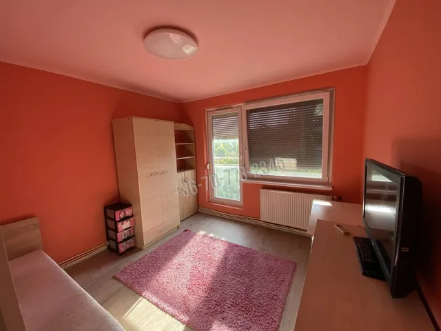 Kiadó lakás Békéscsaba, Berzsenyi utca 69 nm