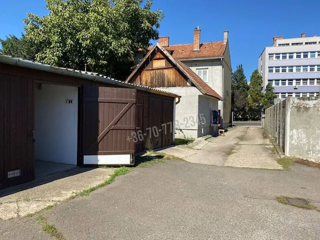 Eladó garázs Békéscsaba, Bartók Béla út 15 nm