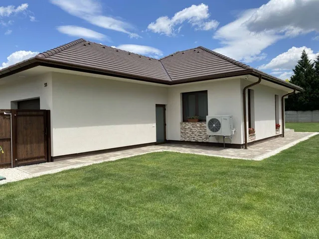 Eladó ház Békéscsaba, Keletikertek 159 nm