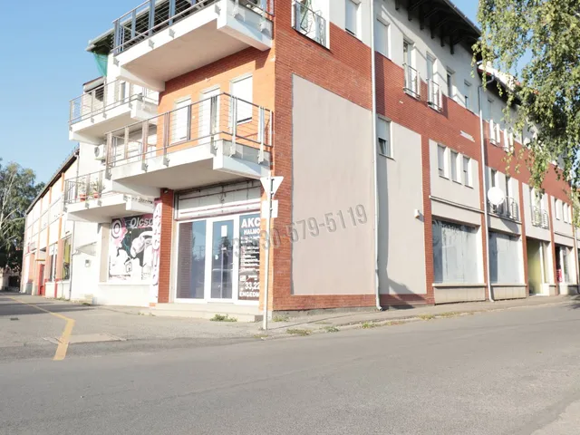 Kiadó kereskedelmi és ipari ingatlan Orosháza, Táncsics Mihály utca 200 nm