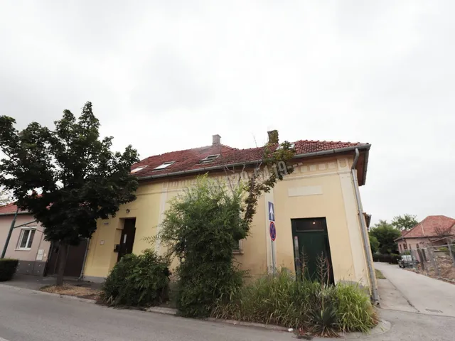 Eladó ház Gyula, Vár utca 145 nm