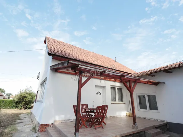 Eladó ház Nagyszénás, Kazinczy utca 120 nm