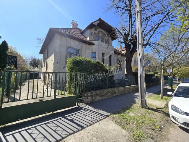 Eladó ház Budapest XIV. kerület, Herminamező 493 nm