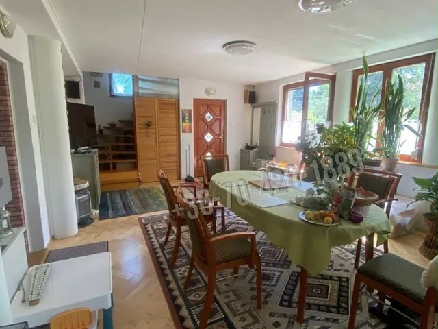 Eladó ház Solymár 136 nm